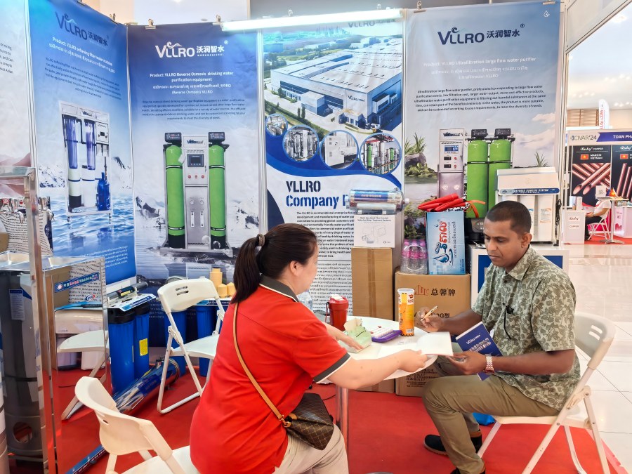 VLLRO participó en la exposición de tratamiento de agua en Camboya